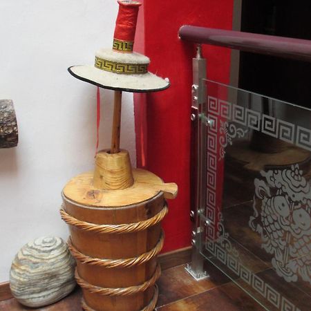 Nirvana Hotel, Restaurant&Bar Xiahe Exterior foto