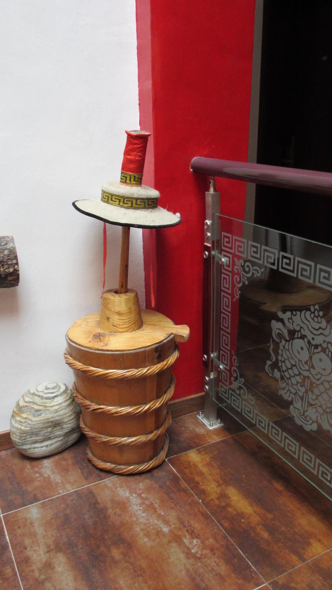 Nirvana Hotel, Restaurant&Bar Xiahe Exterior foto